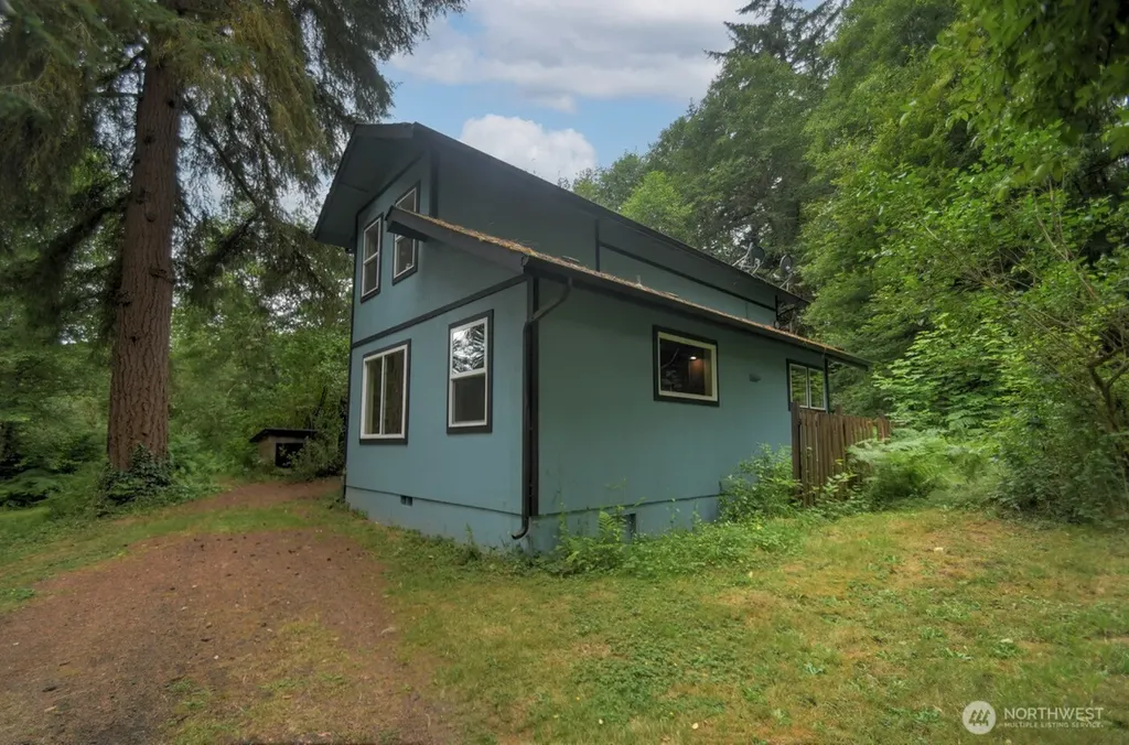 9925 Dempsey Lane SW Olympia WA 98512