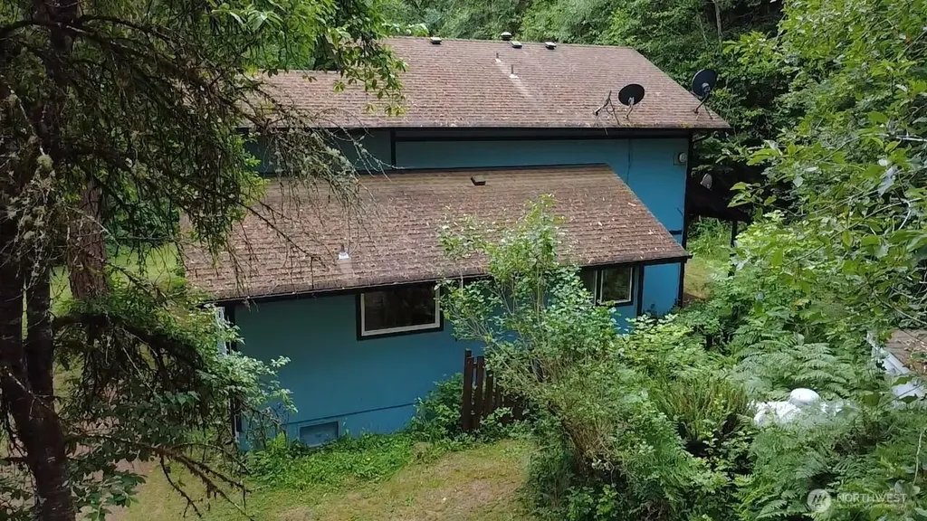 9925 Dempsey Lane SW Olympia WA 98512