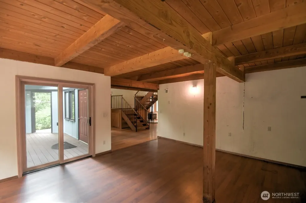 9925 Dempsey Lane SW Olympia WA 98512