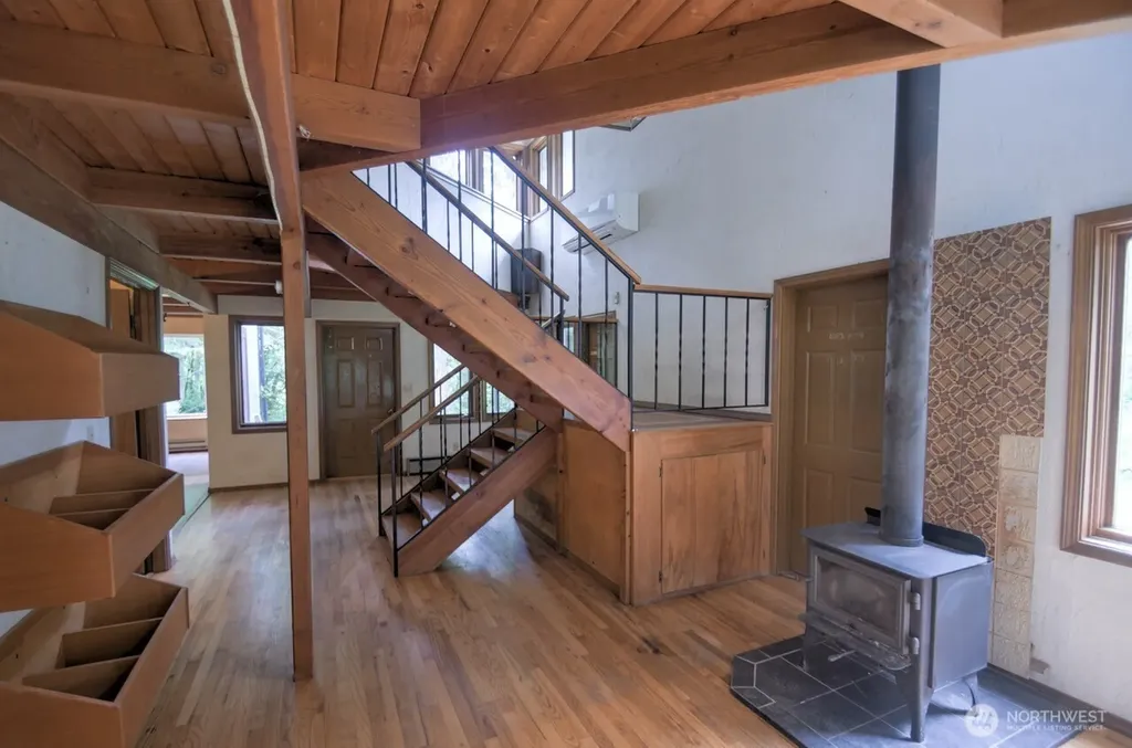 9925 Dempsey Lane SW Olympia WA 98512