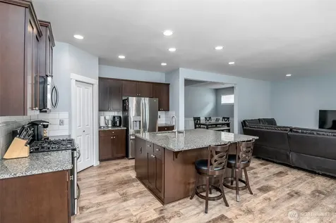 2929 82nd Avenue Ct E Puyallup WA 98371