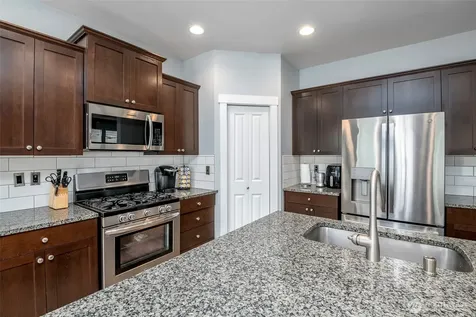 2929 82nd Avenue Ct E Puyallup WA 98371