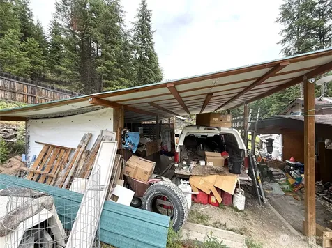 154 W Cougar Creek Road Wauconda WA 98859