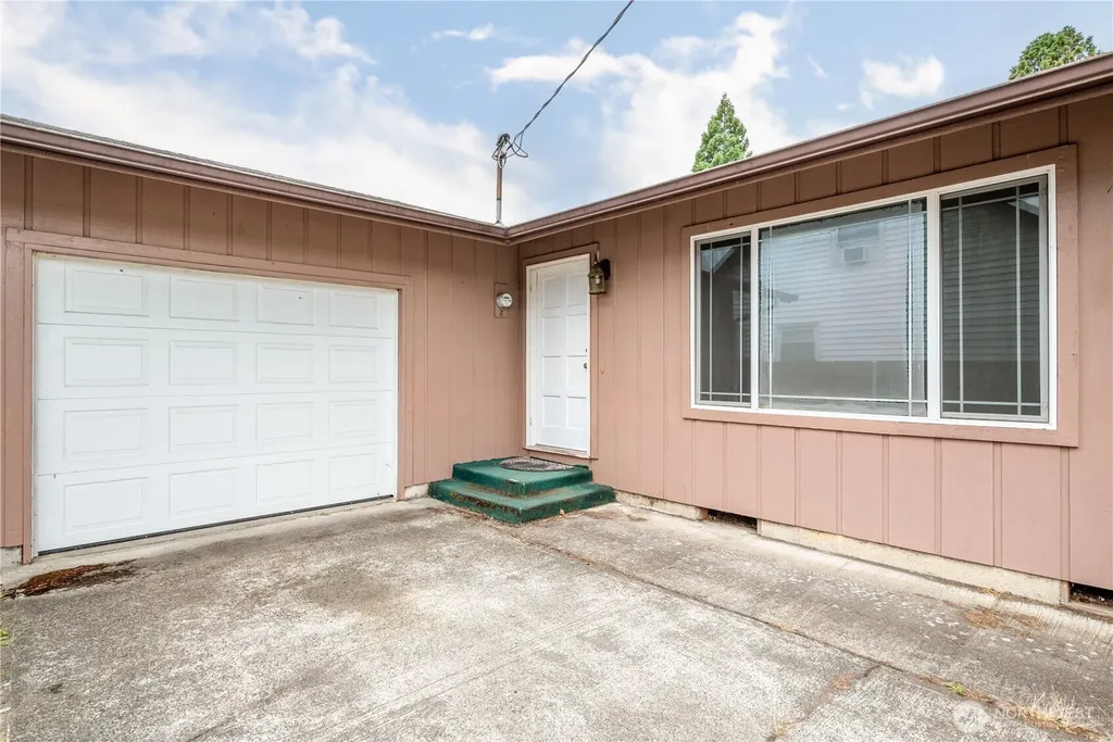 3257 Pine Street Longview WA 98632