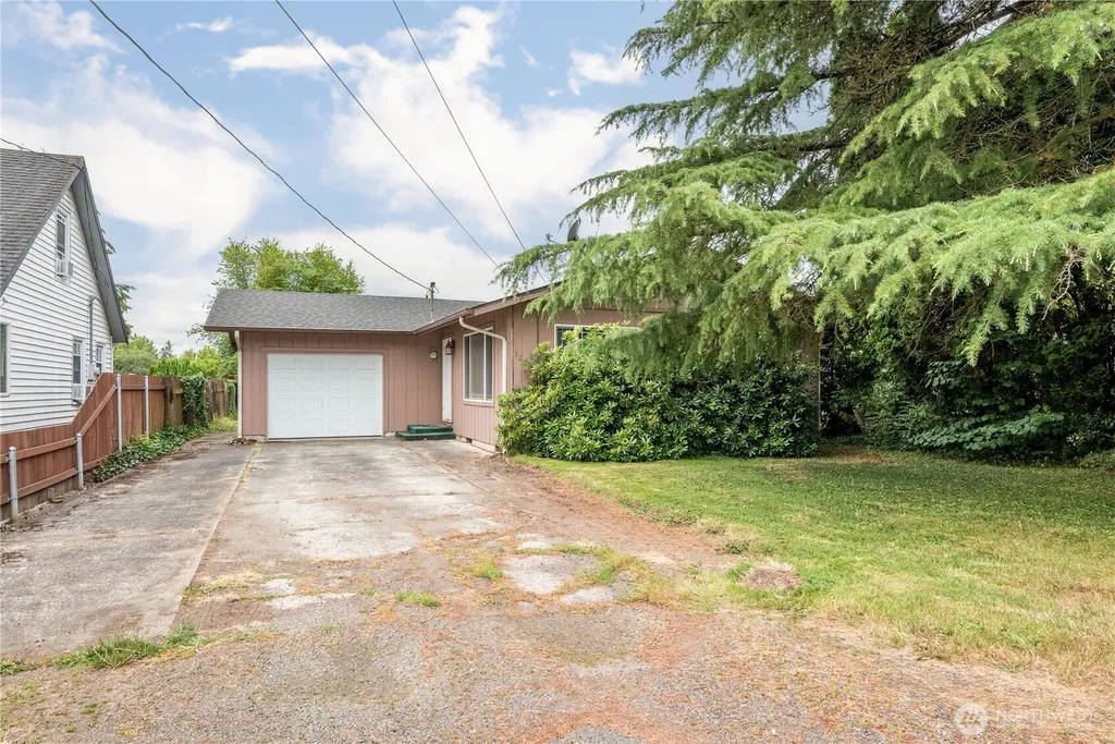 3257 Pine Street Longview WA 98632