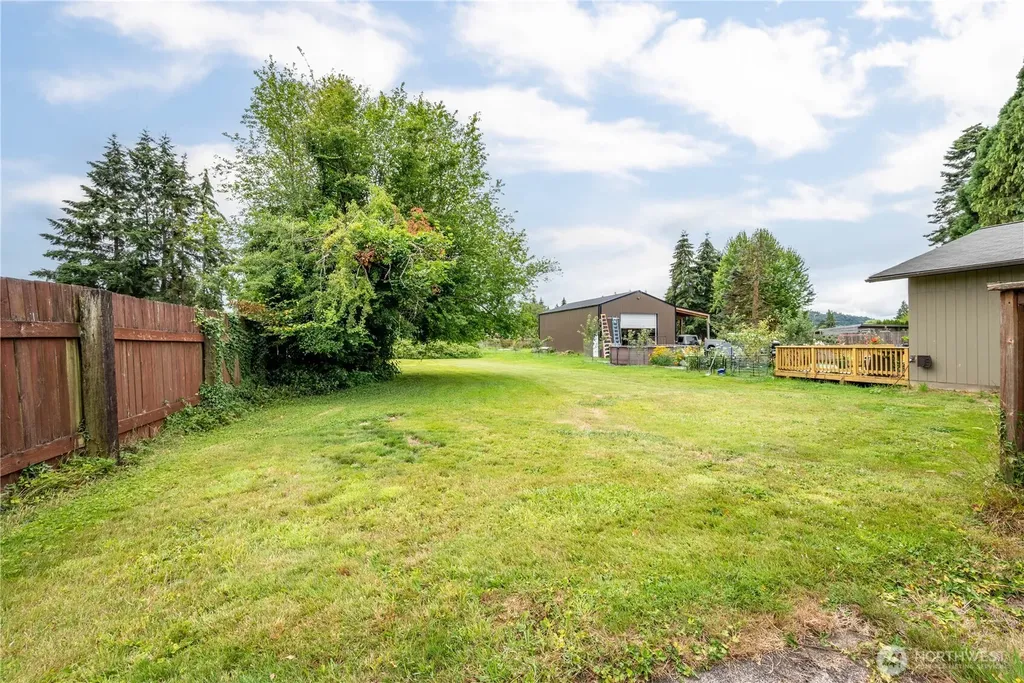 3257 Pine Street Longview WA 98632