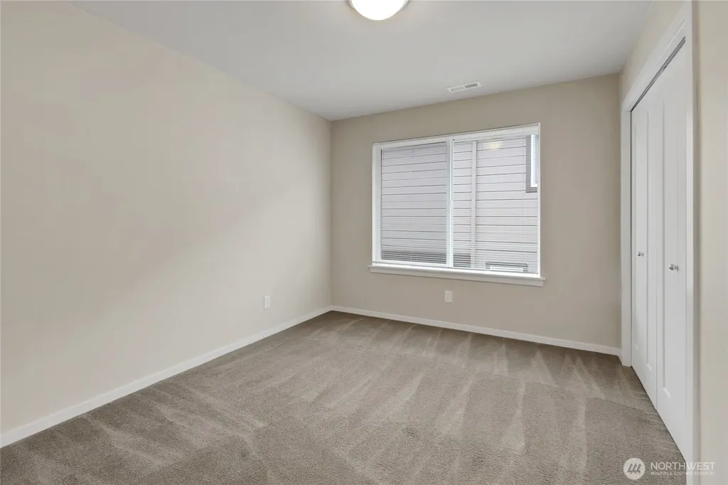 5606 Elaine Avenue SE Auburn WA 98092