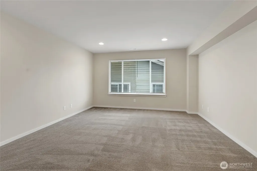5606 Elaine Avenue SE Auburn WA 98092