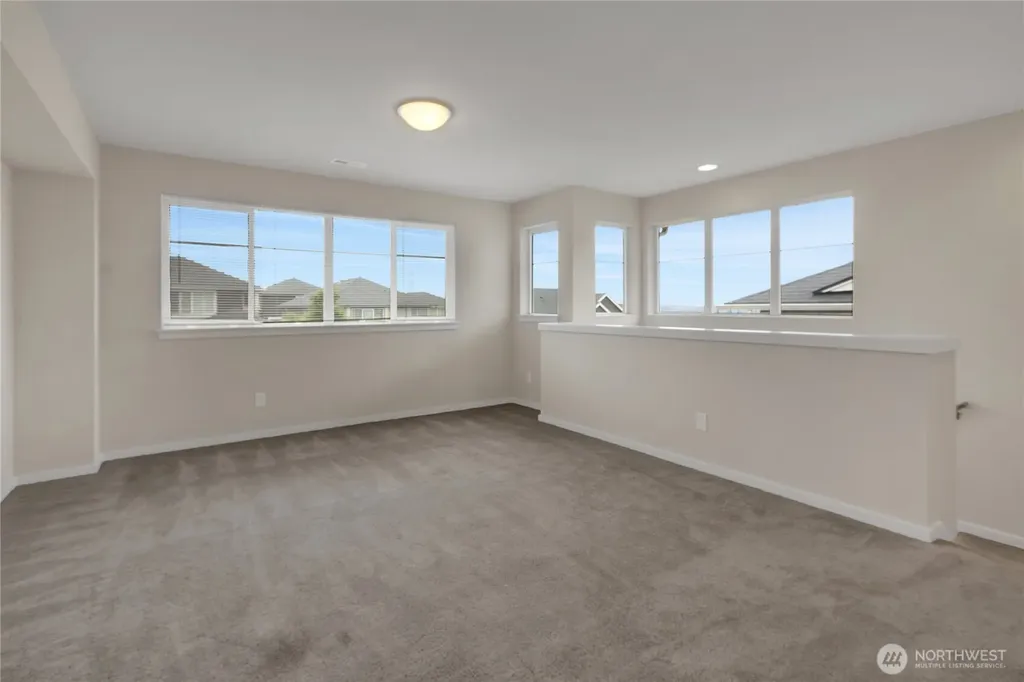 5606 Elaine Avenue SE Auburn WA 98092
