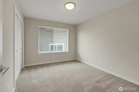 5606 Elaine Avenue SE Auburn WA 98092