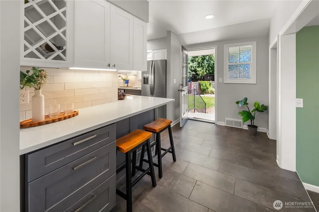 11202 Marine View Drive SW Seattle WA 98146