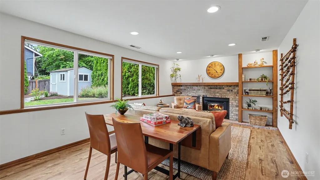 23900 SE 42nd Place Sammamish WA 98029