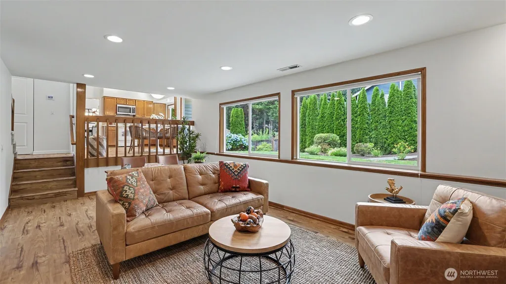 23900 SE 42nd Place Sammamish WA 98029