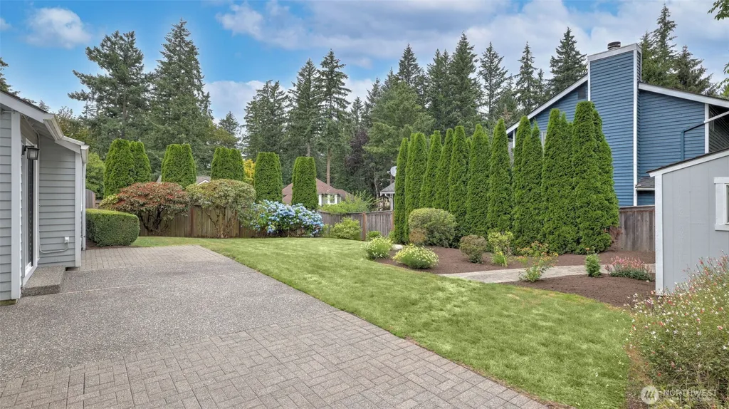 23900 SE 42nd Place Sammamish WA 98029