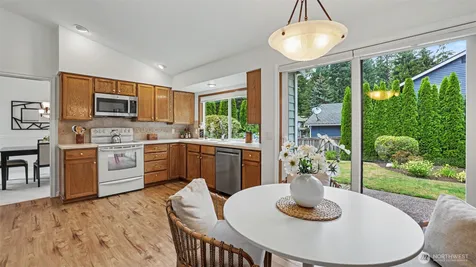 23900 SE 42nd Place Sammamish WA 98029