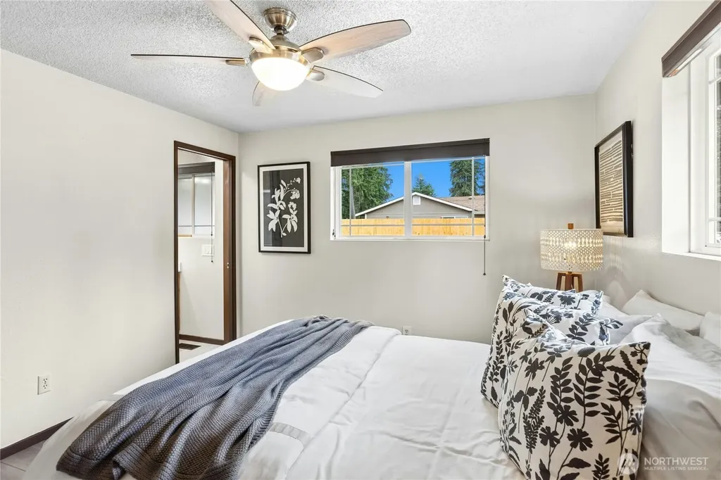 18851 SE 244th Place Covington WA 98042