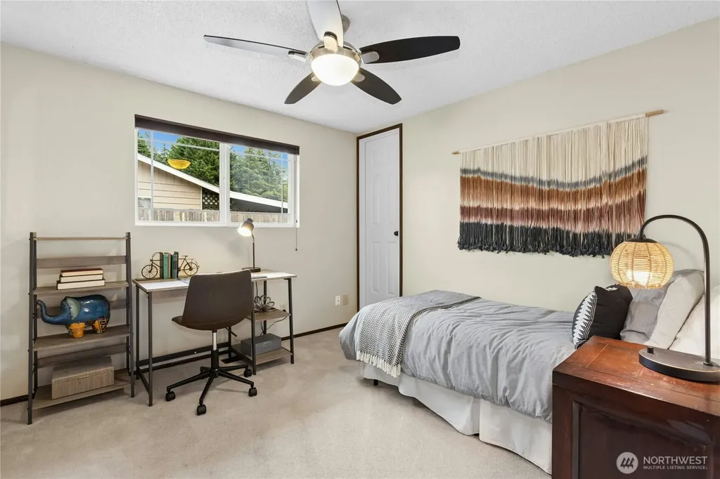 18851 SE 244th Place Covington WA 98042