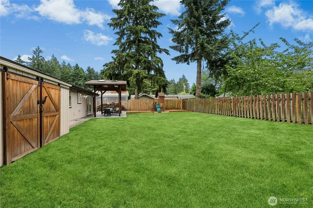 18851 SE 244th Place Covington WA 98042