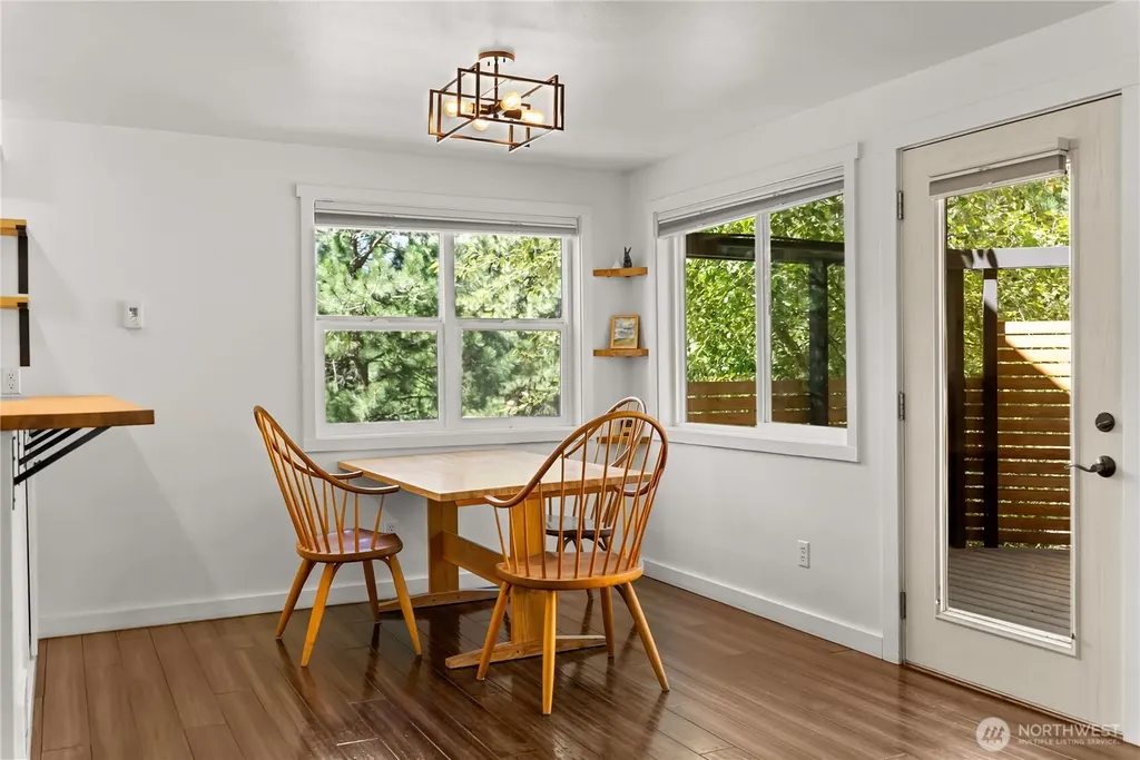 32 Crabapple Road Winthrop WA 98862