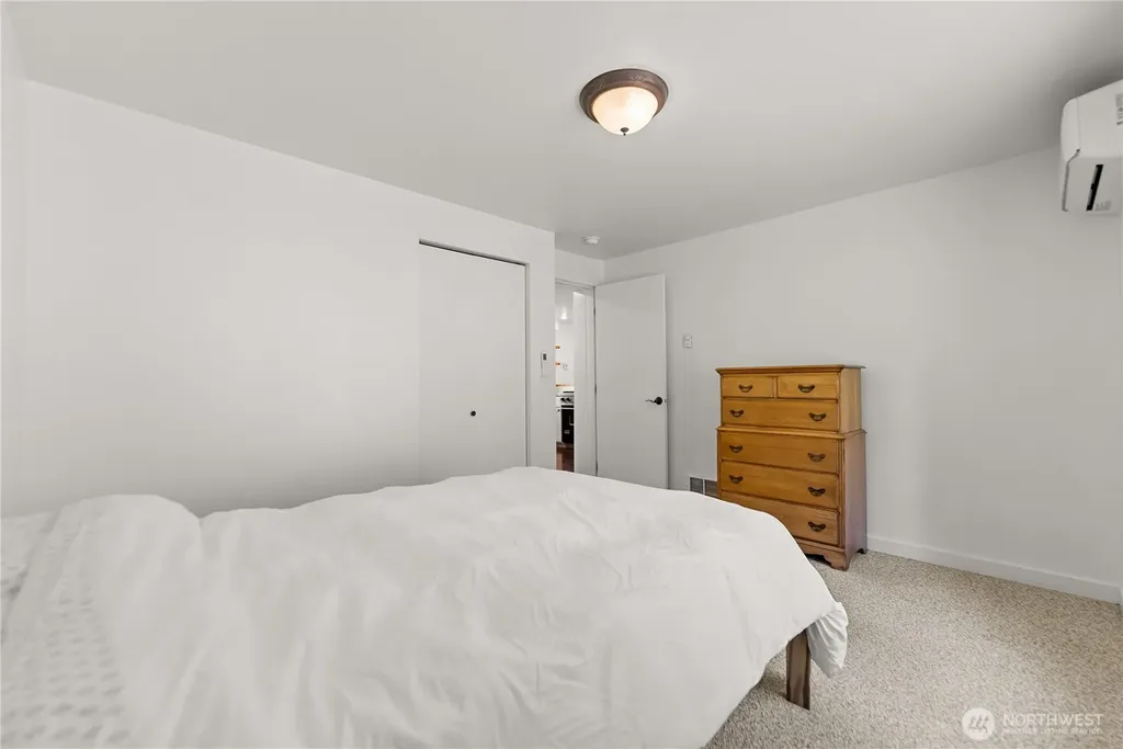 32 Crabapple Road Winthrop WA 98862