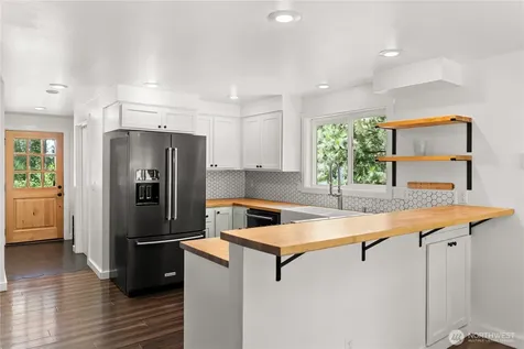 32 Crabapple Road Winthrop WA 98862