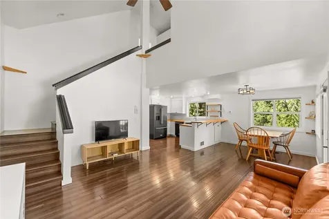 32 Crabapple Road Winthrop WA 98862