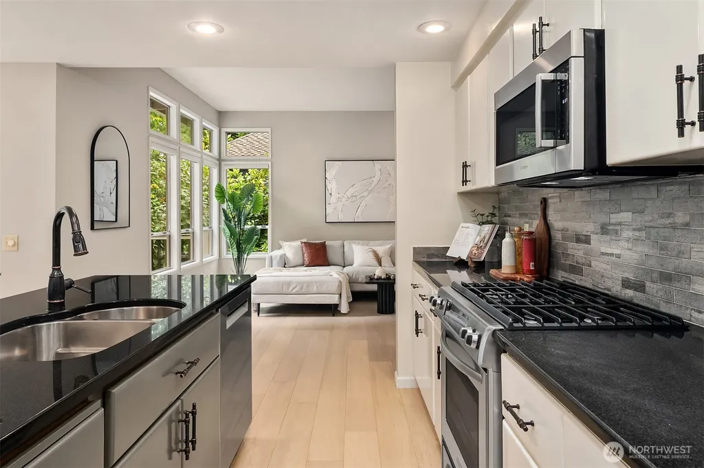 23912 SE 41st Street Sammamish WA 98029