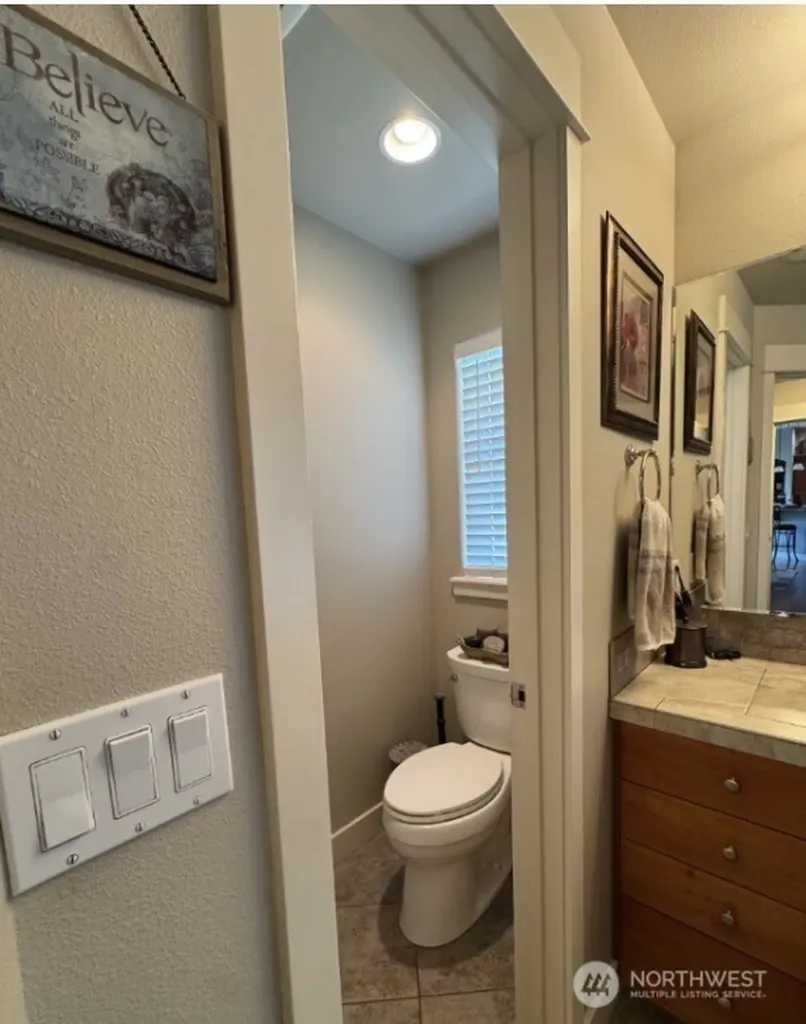 901 Hollow Creek Lane Yakima WA 98908