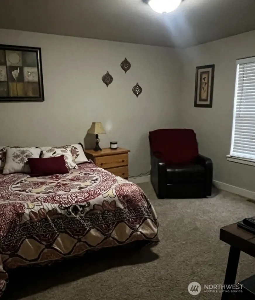 901 Hollow Creek Lane Yakima WA 98908