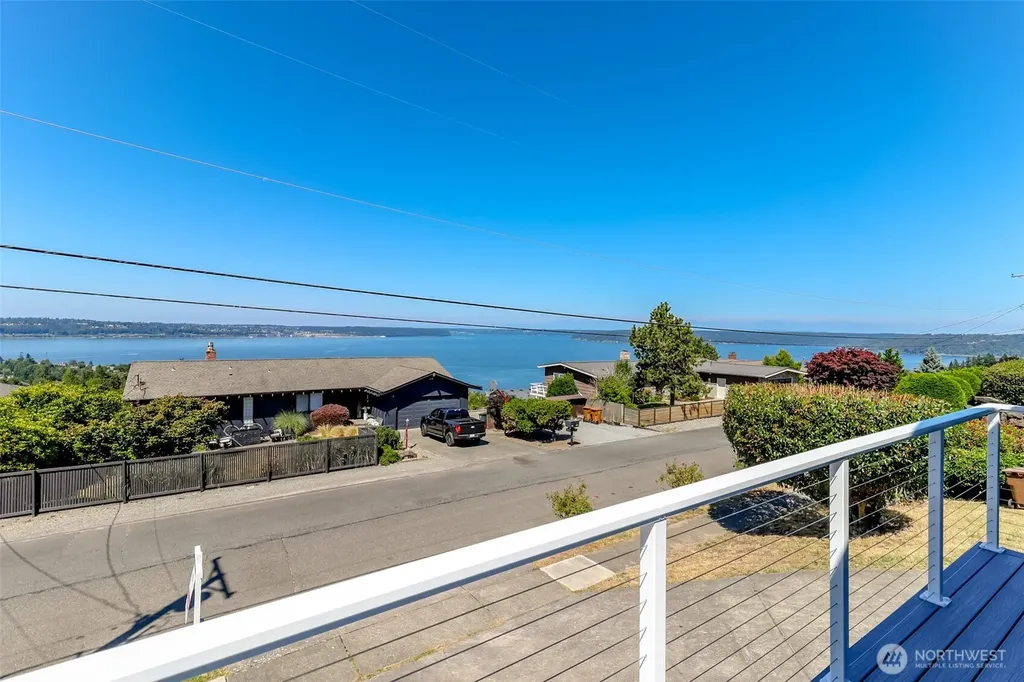 5531 Beverly Avenue NE Tacoma WA 98422