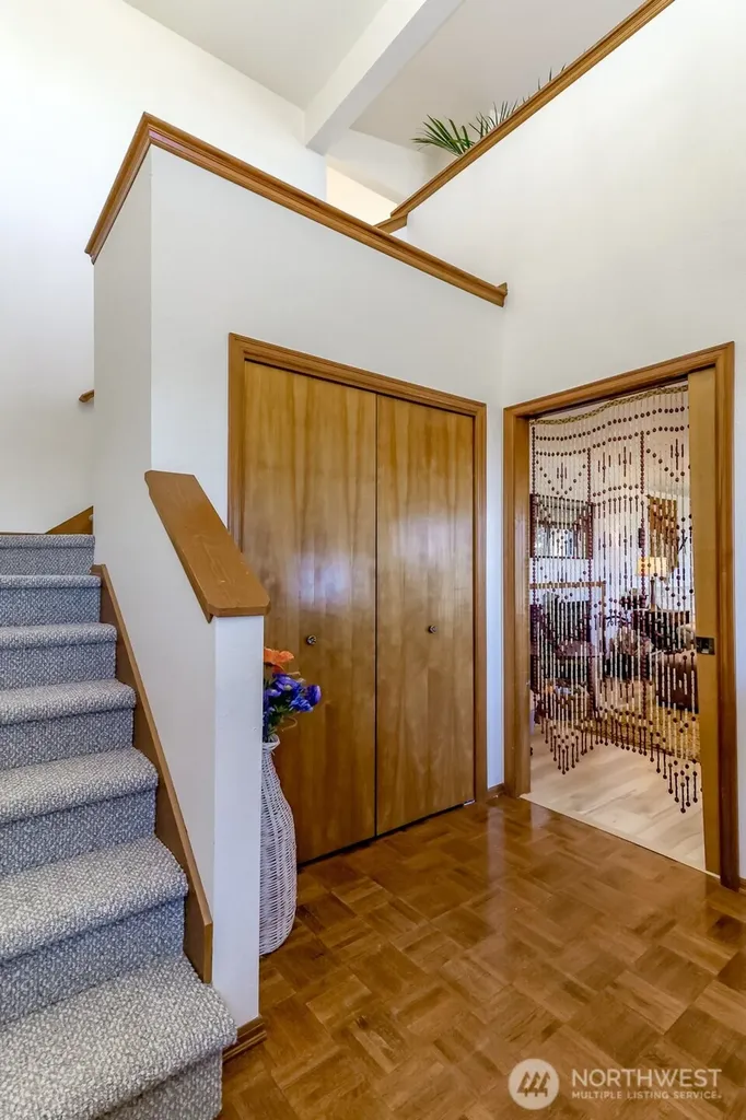 5531 Beverly Avenue NE Tacoma WA 98422