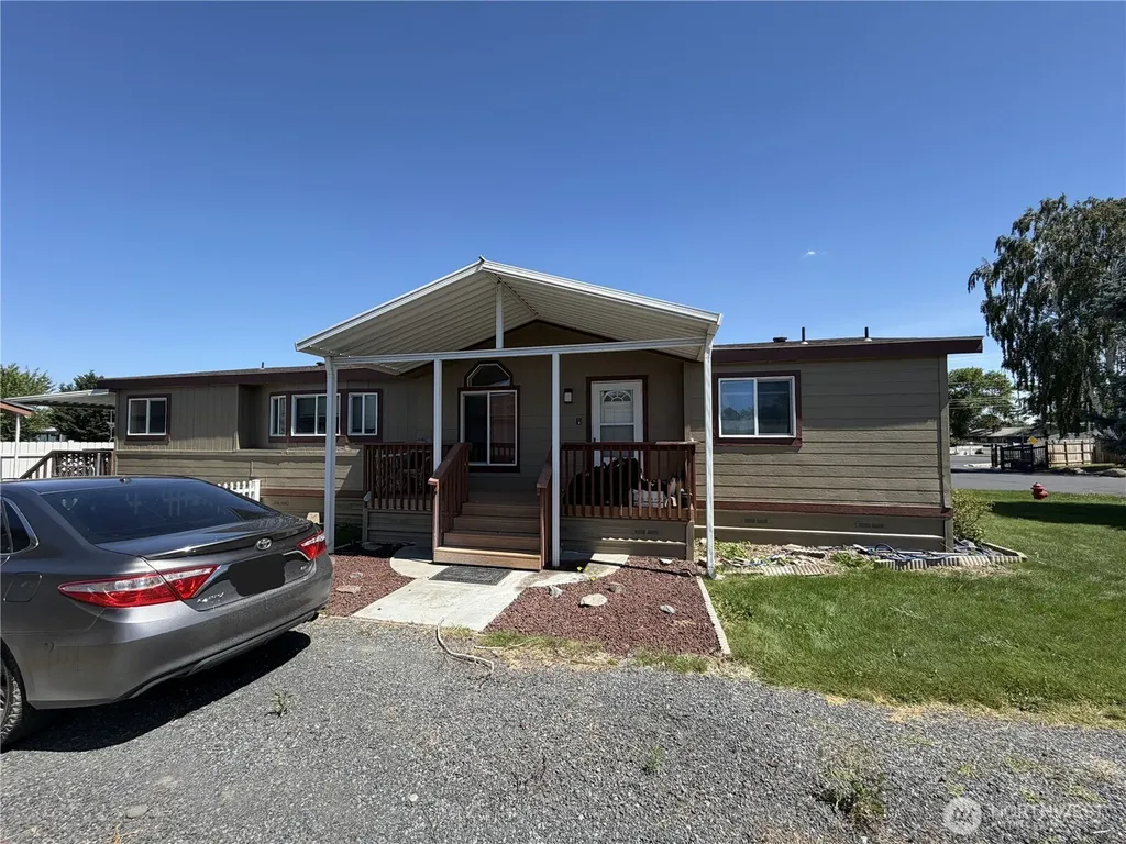 3010 W Peninsula Drive Moses Lake WA 98837
