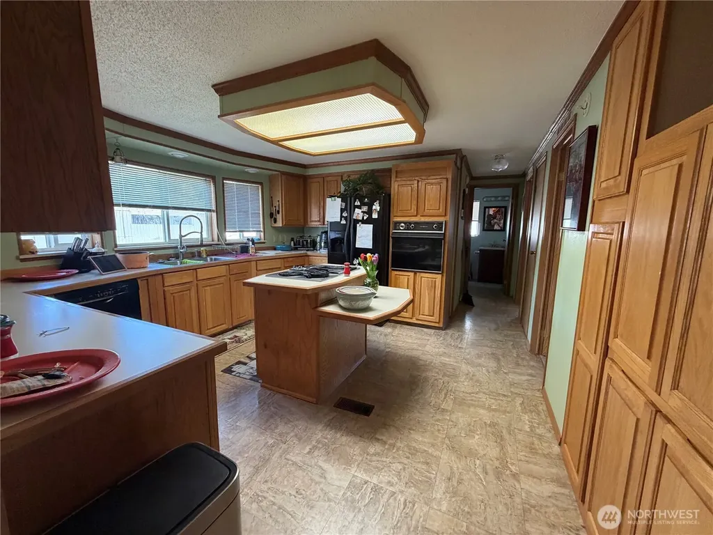 3010 W Peninsula Drive Moses Lake WA 98837