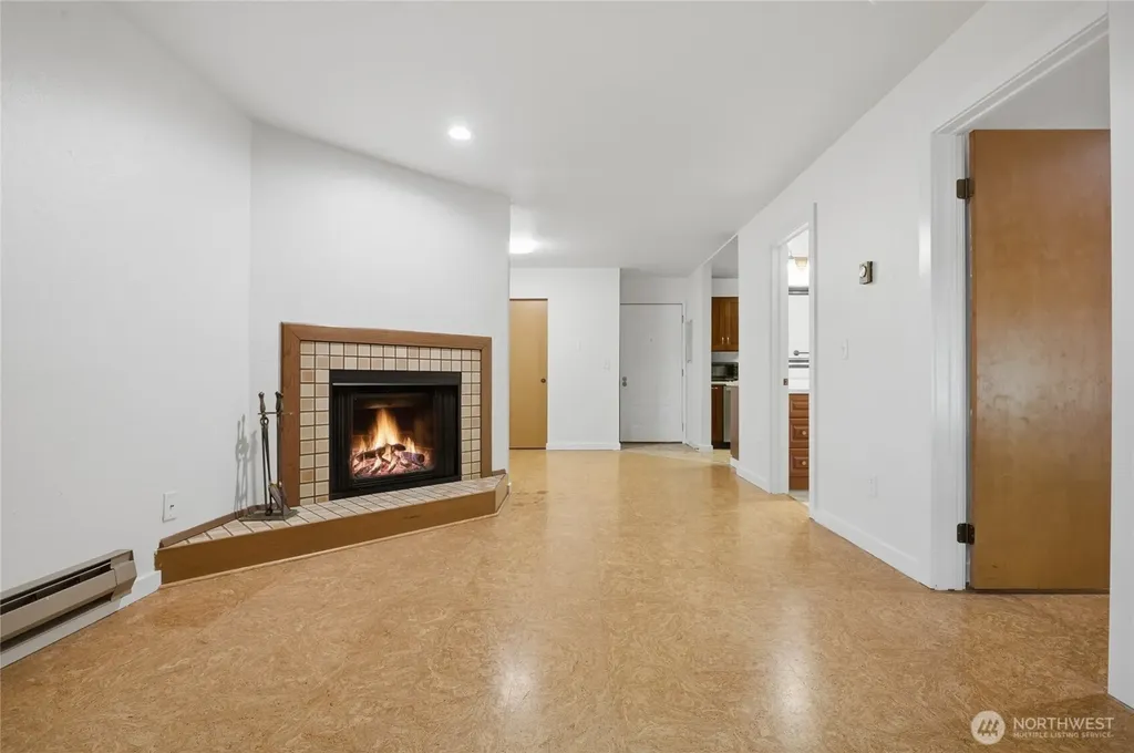 9512 1st Avenue NE Seattle WA 98115