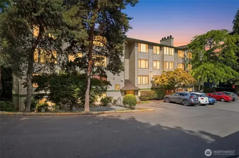9512 1st Avenue NE Seattle WA 98115
