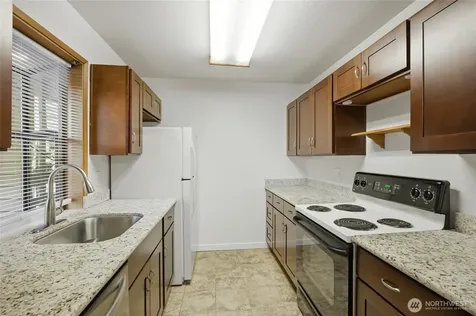 9512 1st Avenue NE Seattle WA 98115