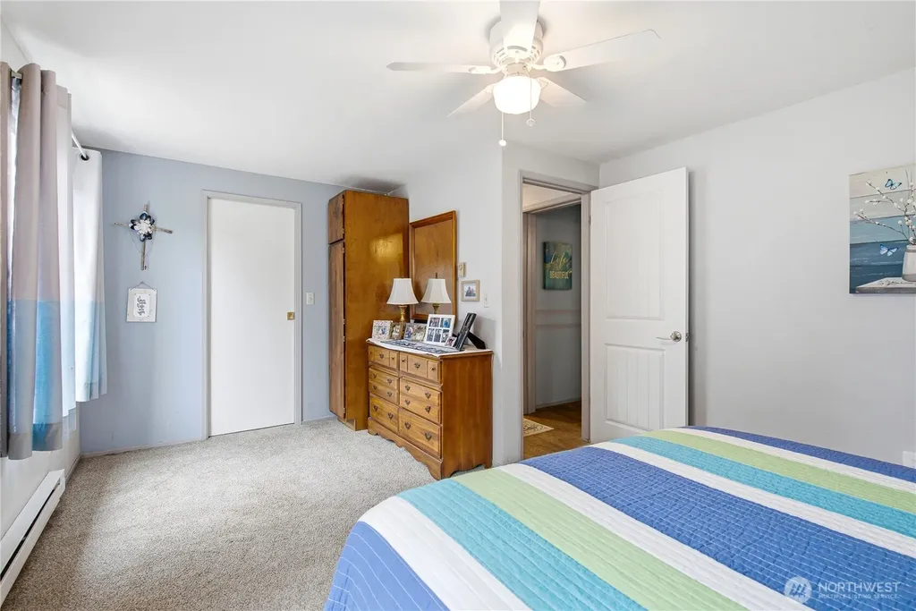 2121 E Timberlake Drive W Shelton WA 98584