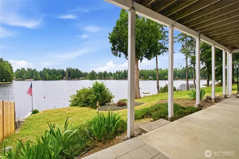 2121 E Timberlake Drive W Shelton WA 98584