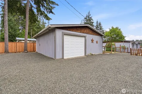 2121 E Timberlake Drive W Shelton WA 98584