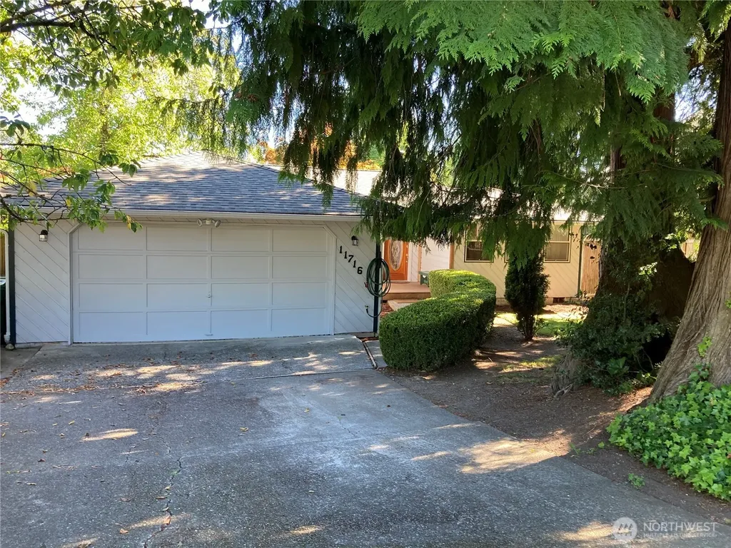 11716 26th Street NE Lake Stevens WA 98258