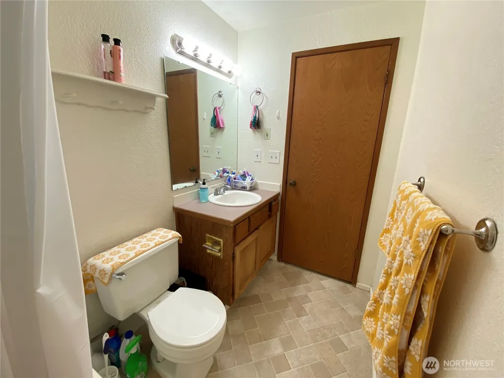 11716 26th Street NE Lake Stevens WA 98258