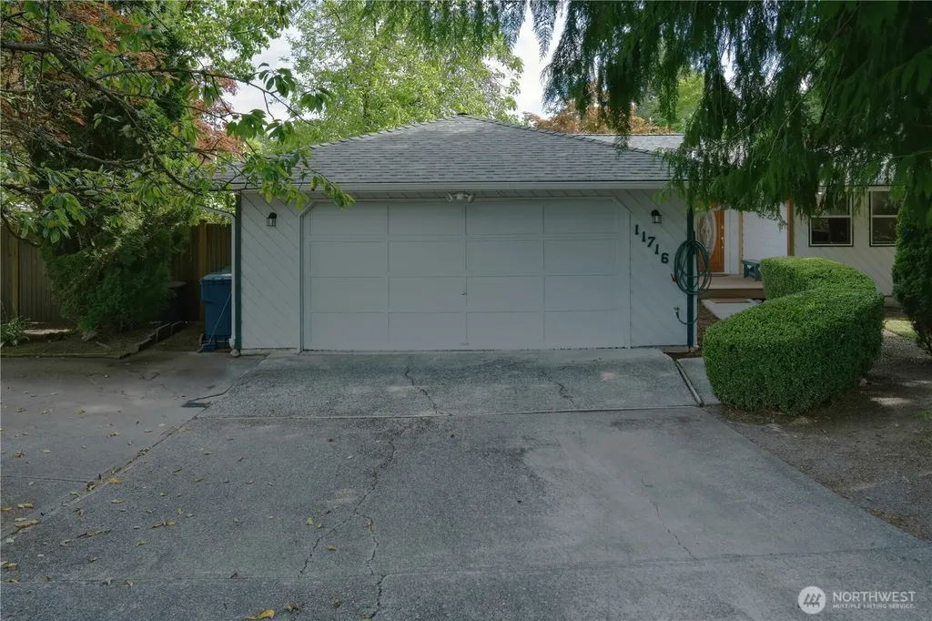 11716 26th Street NE Lake Stevens WA 98258