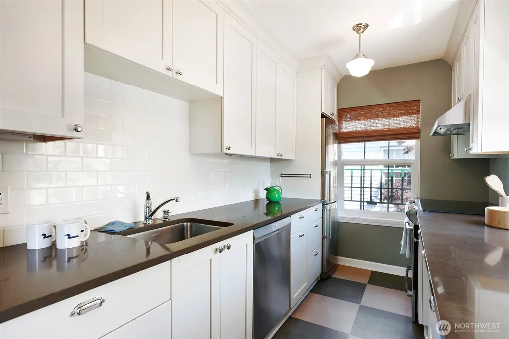 7900 Ashworth Avenue N Seattle WA 98103