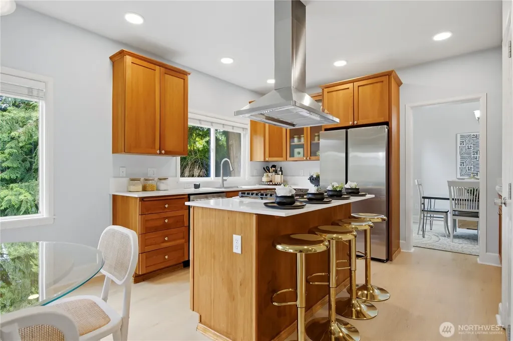 10115 NE 24th Street Bellevue WA 98004