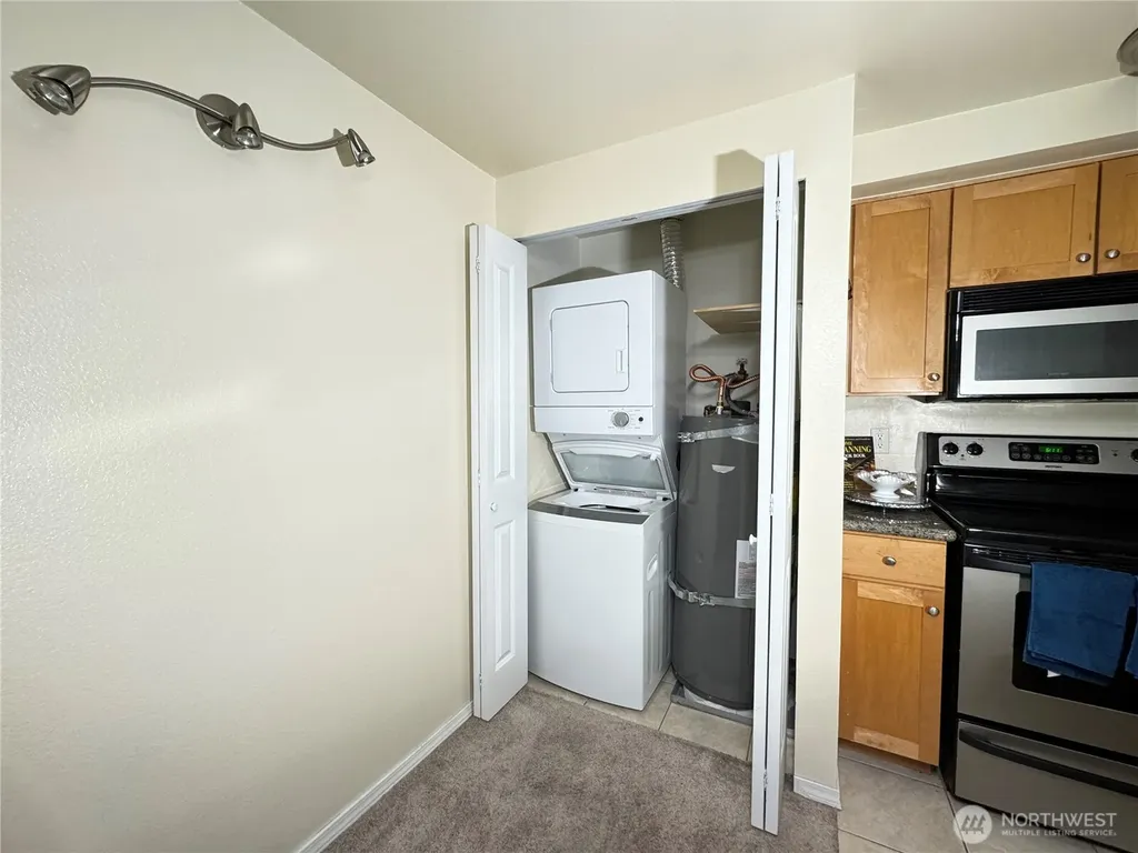 300 10th Avenue Seattle WA 98122