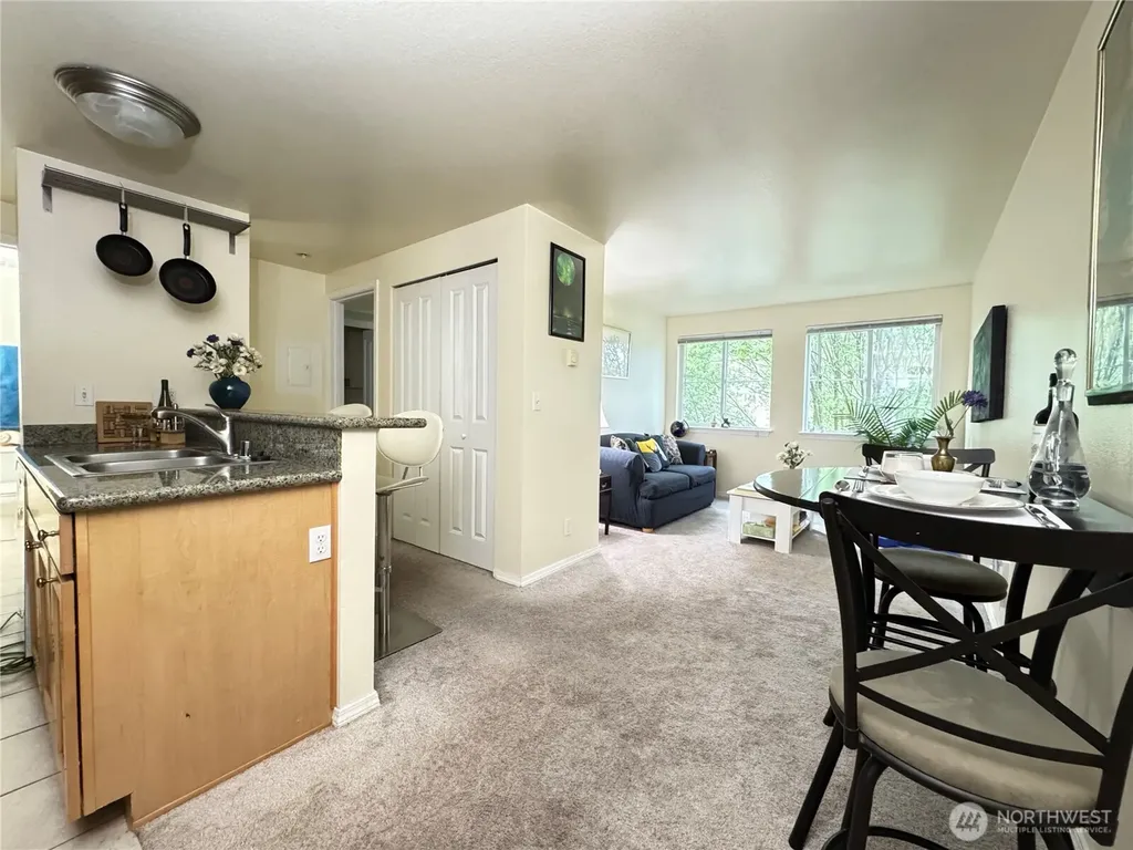 300 10th Avenue Seattle WA 98122