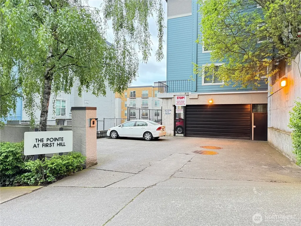300 10th Avenue Seattle WA 98122