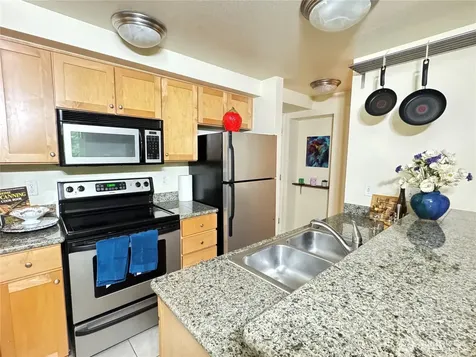 300 10th Avenue Seattle WA 98122