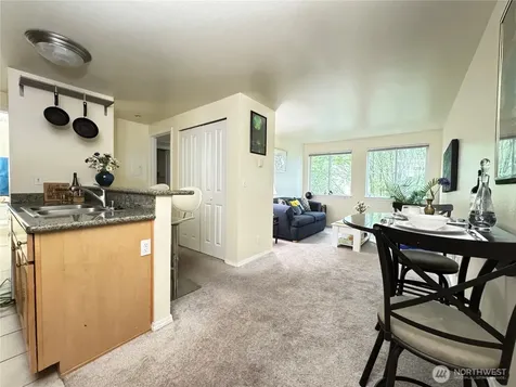 300 10th Avenue Seattle WA 98122