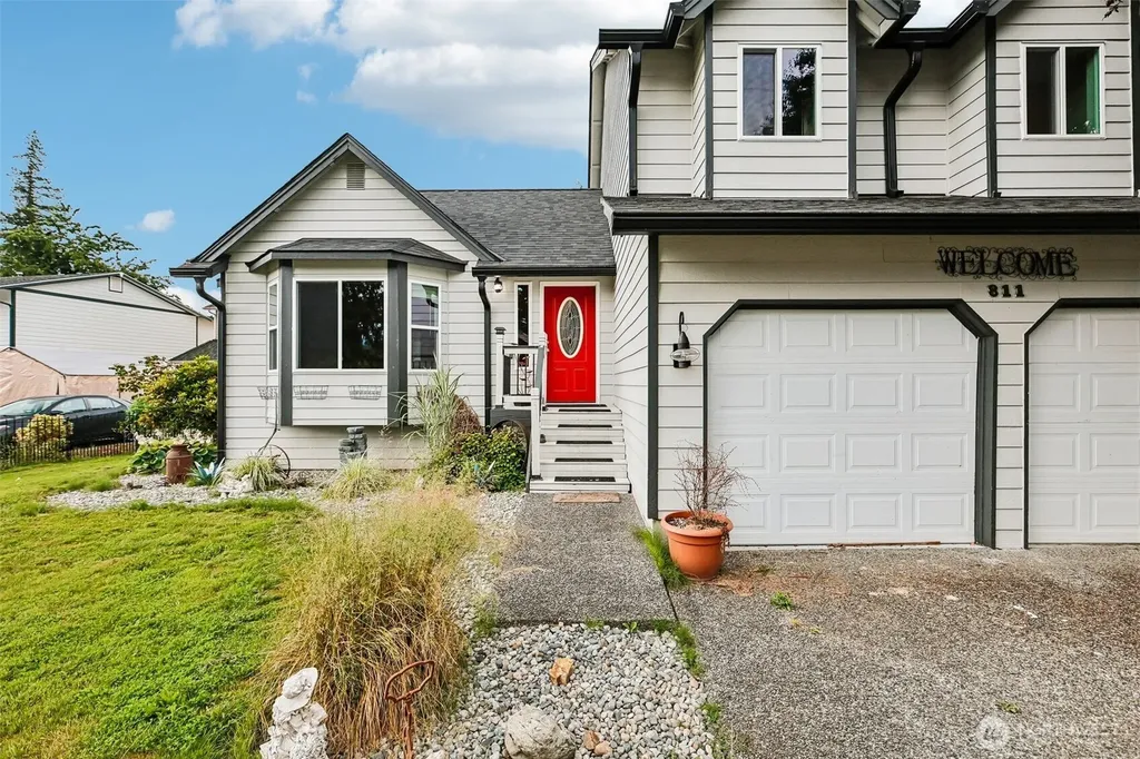 811 5th Drive Sultan WA 98294